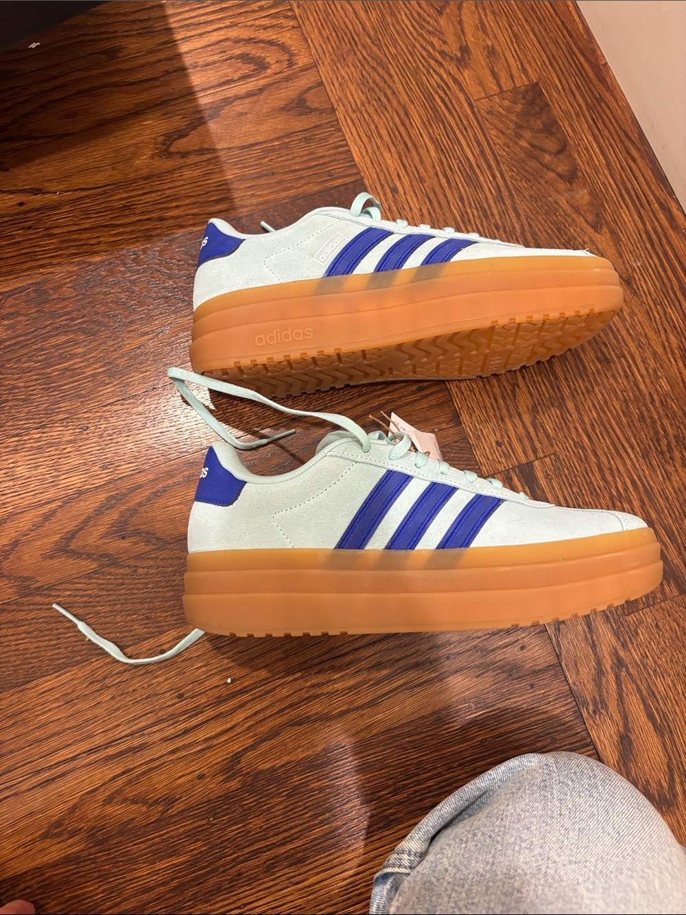 Adidas VL Court Bold Mint Green Sneakers with Blue Stripes - Picture 4 of 8